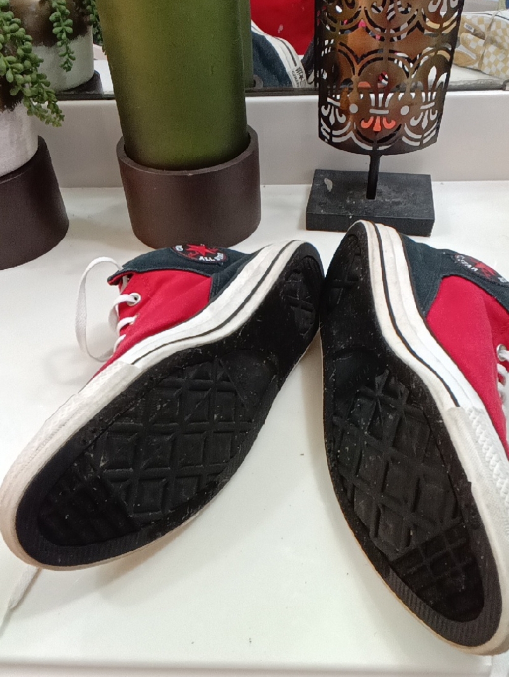 Converse Mens Red and White High-Top Sneakers - Picture 3 of 8